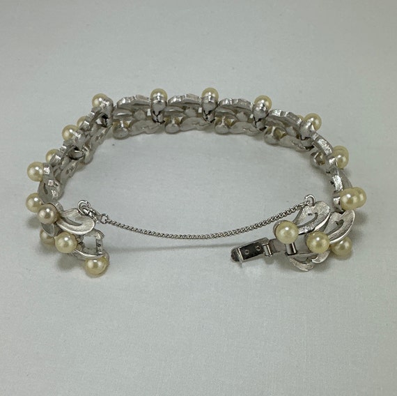 Vintage Crown Trifari Faux Pearl Bracelet - image 9