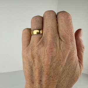 Vintage 18k Yellow Gold Band Ring