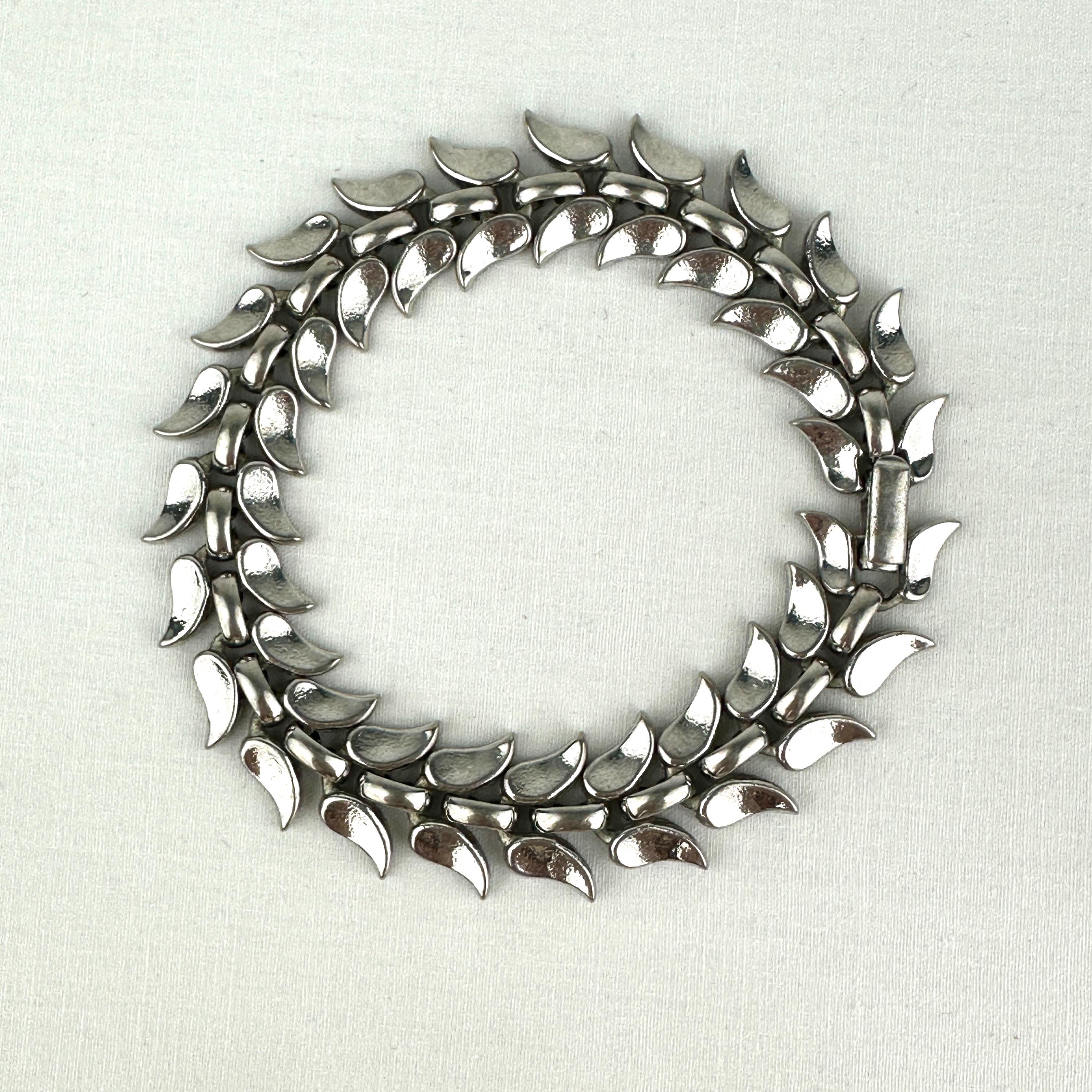 Trifari Bracelet 1955 - Etsy