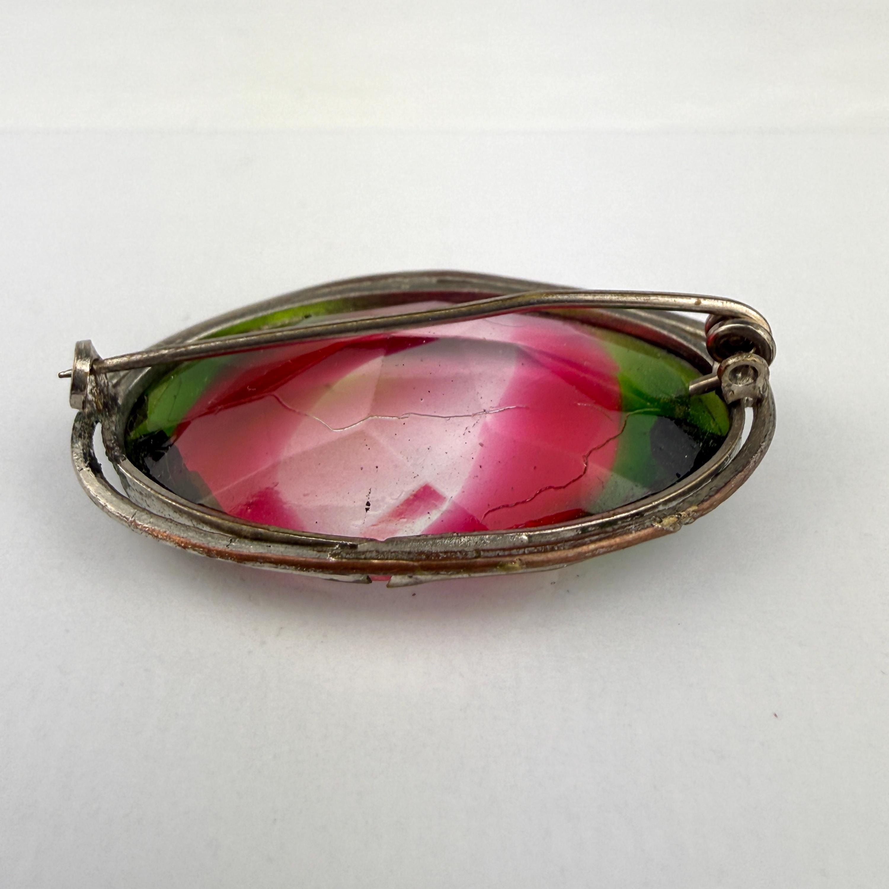 ヴィンテージのアイリスまたはレインボーガラスブローチ - Etsy 日本