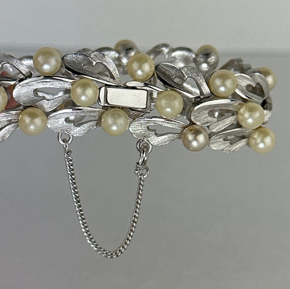 Vintage Crown Trifari Faux Pearl Bracelet - image 8