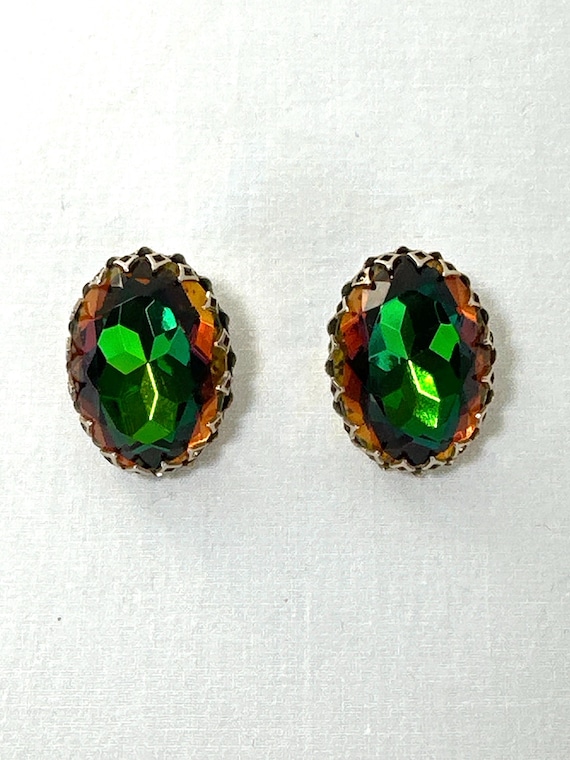 Vintage Olivine Earrings with Dogtooth Prongs