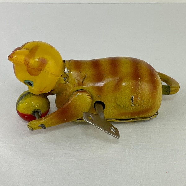 Tin Litho Wind Up Cat with Ball