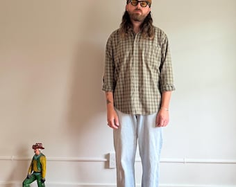 2000s sage green St. John's Bay lightweight plaid cotton tab collar shirt