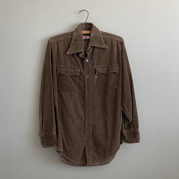 1970s Levi's brown corduroy button up shirt