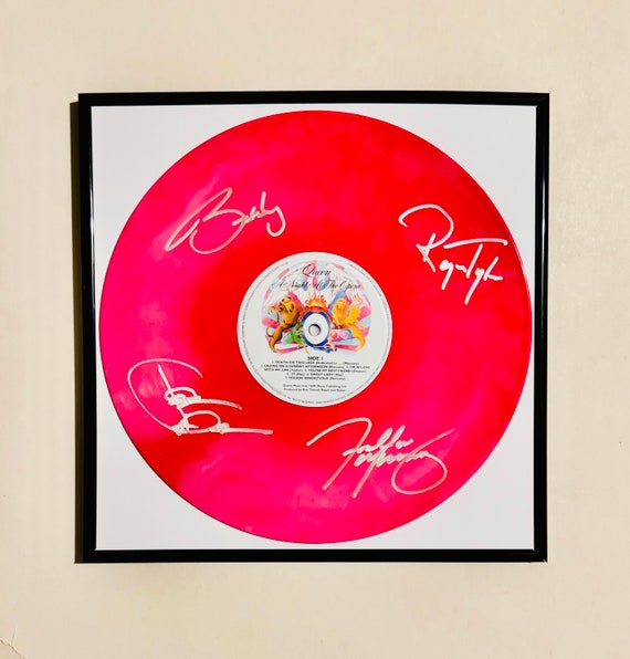 Queen A Night At The Opera サイン入り Queen A Night at the Opera Autographed Limited Edition Pink