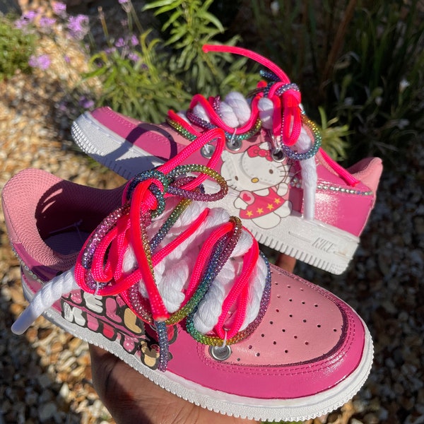Kundenspezifische Hello Kitty Schuhe