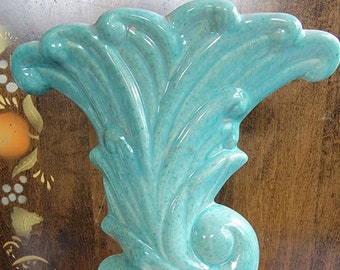 Vintage Gonder USA Mottled Turquoise Cornucopia Vase, 1940-1950