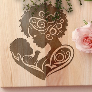 Mamá con bebé SVG, Madre con bebé SVG, Mamá con diseño vectorial infantil para máquinas de corte, Mamá lactante PDF, Mamá Grabado láser Archivos cortados