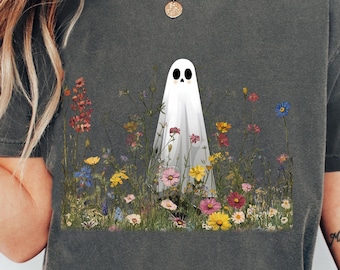 Comfort Colors® Cute Ghost in Wildflowers Shirt, Spooky Fall Aesthetic Halloween Floral Tee, Cozy Ghostcore Gift, Retro October Graphic Tees