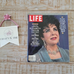 Vintage LIFE Magazine – Elizabeth Taylor Cover – April 1997 Issue