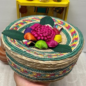 Mexican handwoven tortilla warmer. Mexican boho woven storage basket. Tortillero de Palma. Soft handwoven tortilla warmer