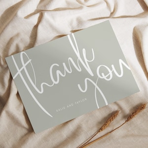 Tarjeta de agradecimiento con guión personalizable imprimible, plantilla de tarjeta de agradecimiento, verde salvia, minimalista, tarjeta plegada, editable con Templett