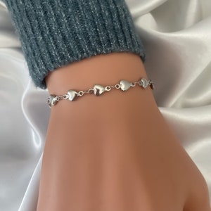 Silver Heart Bracelet • Heart Chain Bracelet • Waterproof Bracelet • Daughter Gift • Stainless Steel Bracelet • Dainty Chain Bracelet