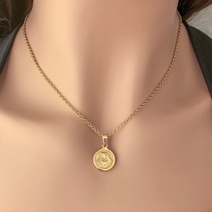 Gold Virgin Mary Necklace • Faith Necklace • Virgin Mary Pendant • Christian Catholic Necklace • Birthday Gift Idea • Daughter Gift For Her