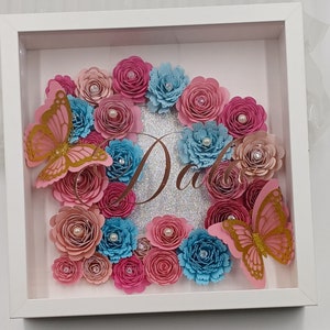 Cornici 3D, iniziali realizzate con fiori di carta, cornici personalizzate
