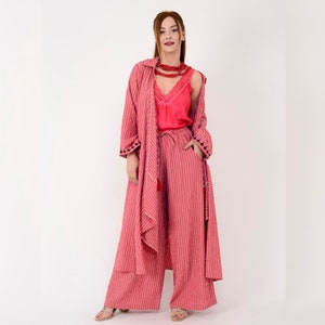 Discover stylish and versatile two piece outfits for women at our online store! Elevate your fashion game with our latest collection and stay on top of trends. From casual to formal, we have a variety of options to choose from.