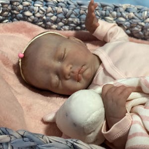 Premature Reborn Baby Mariza Vinyl Doll - Painted Hair - Unique and Exclusive Christmas Gift for Women - Handcrafted Realistic Reborn Doll