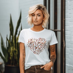 Mockup White Bella Canvas 3001, Mockup t-shirt bianca, Mockup modello da donna, Mockup stile di vita, Mockup maglietta femminile, tee da donna mock up