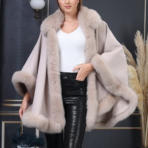 Beige Fox Fur Cashmere Poncho Coat for Women – Plus Size Winter Cape Cloak with Long Shawl Design – Warm Elegant Outwear For Women