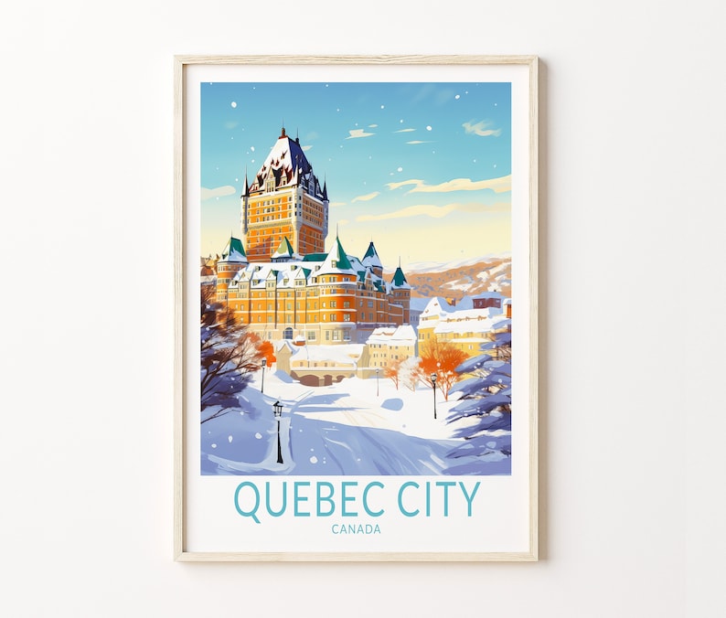 Puede incluir: Un cartel de viaje vintage que muestra una ciudad cubierta de nieve con un gran edificio en el centro. El edificio tiene un techo verde y est&aacute; rodeado de edificios m&aacute;s peque&ntilde;os. El texto "QUEBEC CITY CANADA" est&aacute; en la parte inferior del cartel.
