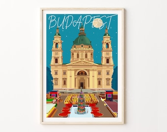 Puede incluir: Impresión artística enmarcada que presenta una ilustración estilizada de la Basílica de San Esteban en Budapest. La obra de arte muestra la arquitectura del edificio con un cielo verde azulado, una luna llena y la palabra "Budapest" en escritura.