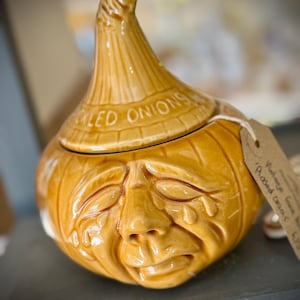 Vintage Pickled Onion Face Pot