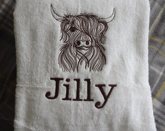 Personalised Highland Cow bath towel - beautifully embroidered gift - quality towel - fun coo gift !