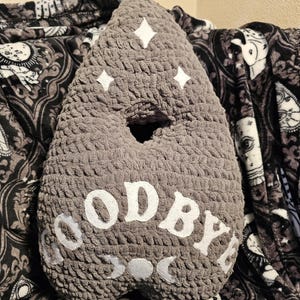 Handmade Crochet Ouija Planchette Pillow – Witchy Glitter Decor