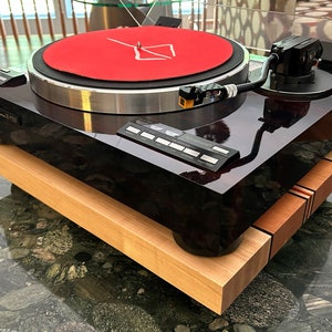 Audiophile Vibration Isolation Platform Stand - Turntables / Record Players / Amplifiers / Speakers "THE TROUBADOUR" Several Sizes Available