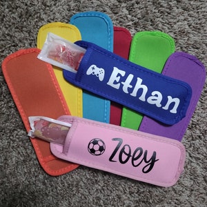 Ice pop holder, ice pop sleeve, yogurt holder