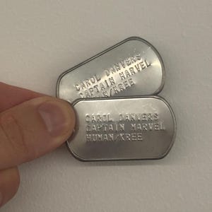Captain Marvel Ms America - dogtag avengers  Piastrine militari americane cosplay US Army Dog tag ID set Carol Danvers