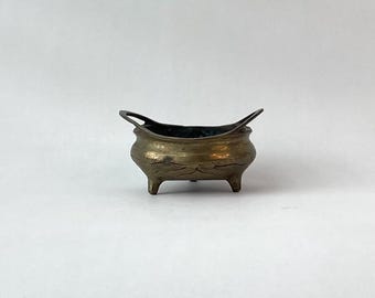 Antique Chinese Brass Censer Tripod Incense Burner, Vintage Asian Ornate Double-handled Dish