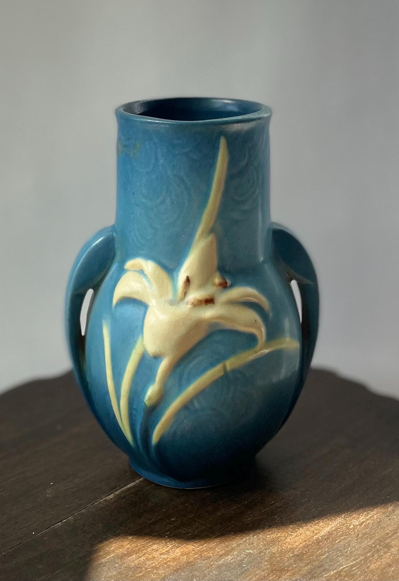 Vintage Blue Roseville Art Pottery Zephyr Lily Double Handled Vase