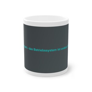 Mok met de tekst "Eerlijk besturingssysteem" van Anders voor neurodivergenten - Cadeau voor neurodivergenten