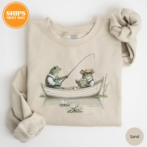 90s Frog Sweatshirt, Retro Vintage Hoodie, Frog Fishing Sweatshirt, Nature Sweatshirt, Gift For Frog Lovers, Book Lover, 2000s Sweatshirt