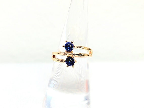 Vintage Gold Round Blue Jewels Stacked Ring Size … - image 1