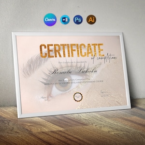 Peut inclure: Un certificat de réussite doré sur fond rose avec une image rapprochée d'un œil avec des cils. Le certificat est pour le "ELEBANA MEGA VOLUME EYELASHES EXTENSIONS COURSE" et est décerné à "Romelu Lukaku".
