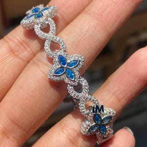 Bransoletka z pełnym lodem, okrągłym szlifem Moissanite, koniczyna, bransoletka VVS Blue Marquise, srebrna bransoletka S925 Infinity Link dla mężczyzn i kobiet