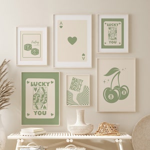 Sage Green Trendy Retro Wall Art Set Of 6, Lucky You Poster, Retro Trendy Estetyczny Wydruk, Wydruk Karty Asa, Królowa Kier, Funky Art