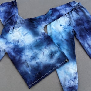 5T Bamboo kids tie dye jogger set, 5T, blue ice dye, ready to ship, bright blue sky, clouds and sky, super soft joggers, back to school