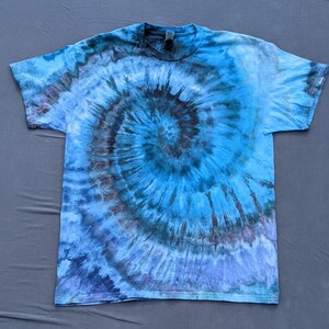 Adult L blue teal spiral tie dye shirt, adult unisex large, ocean tie dye, earthy, hippie, abstract, ready to ship, gift, ice dye