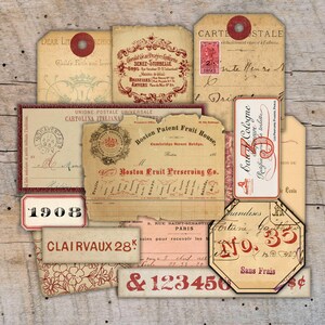 Könnte beinhalten: Eine Sammlung von Vintage-Papierephemera mit rotem und schwarzem Text. Die Papiere umfassen eine Postkarte, einen Brief, ein Preisschild und ein Etikett. Der Text auf den Papieren umfasst "Carte Postale", "Boston Patent Fruit House", "Clairvaux 28k" und "& 123456".