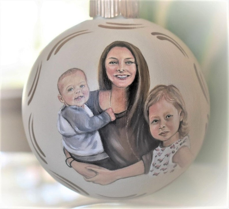 Family portrait painting ornament