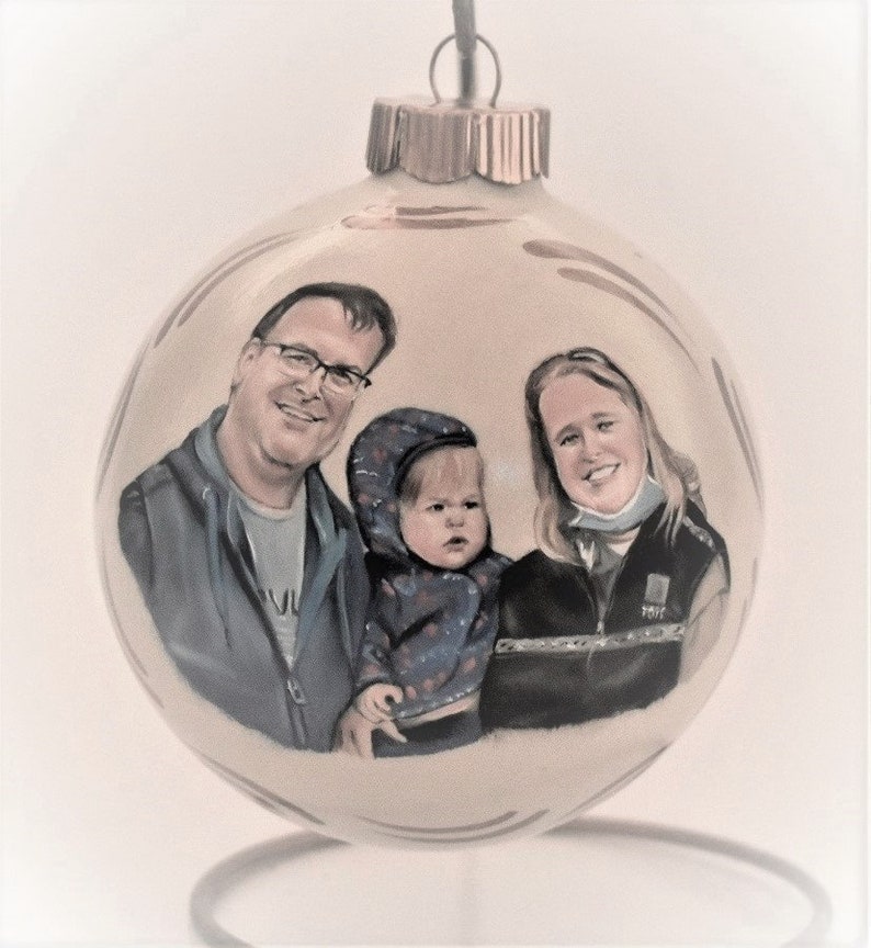 Family portrait painting ornament