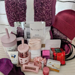 Teenage Girl Gift Box - Present for Her - Teenager - Cozy Blanket - Wife - Girlfriend - Push Gift