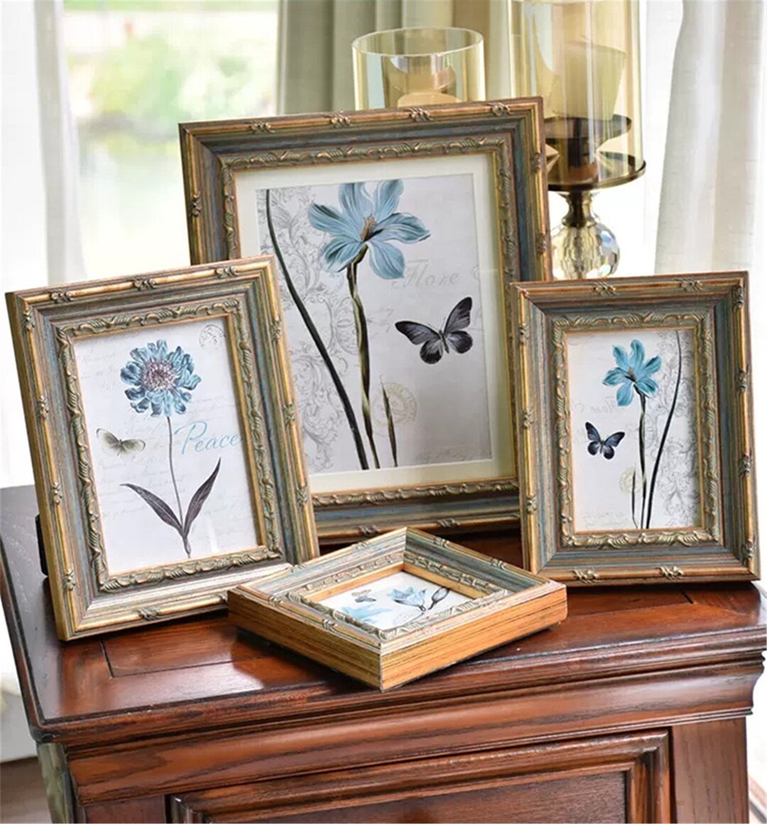 Vintage Exquisite Solid Wood Carved Photograph Frame, Classic