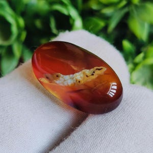 100% Natural Untreated Reddish Yemeni Aqeeq Agate Cabochon Oval 13.65 CT. Beautiful parttarn Certified Yemeni Agate, Making For Jewelry
