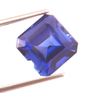 AAA+ Kashmir Royal Blue Sapphire Radiant Cut Loose Octagon 10x10 MM.Loop Clean quality Authentic Kashmir Neelam Ratan Making For Birthstone