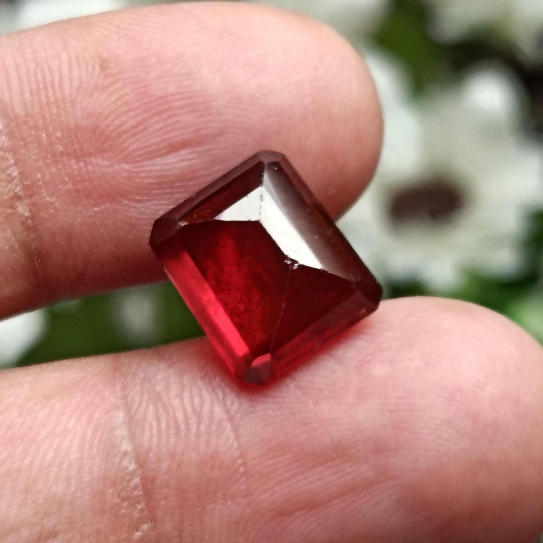 Red Hessonite Garnet, Radiant Octagon Cut (6.80 CT, 11x9.5 Mm) - Etsy